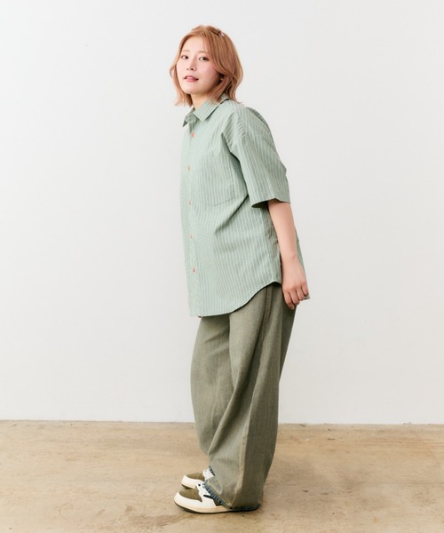 Vintage バックプリント　ペイント　ミリタリー　シャツ バックプリントストライプシャツ（シャツ/ブラウス）｜HUGELY