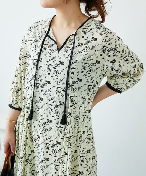 le.coeur blanc（ルクールブラン）の「フラワーモチーフスキッパーワンピース（ワンピース・レディース・ホワイト系その他2/ブラック系その他・38）」の11枚目の写真