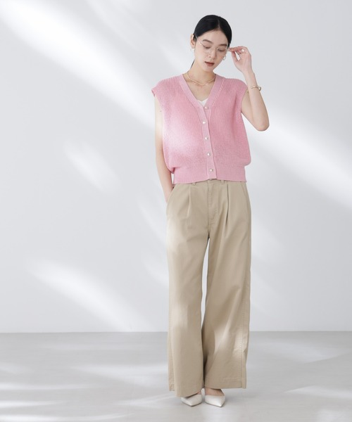 NANO universe(ナノユニバース)の「ペーパーヤーン畦ニットベスト(ベスト・レディース・チャコール/ピンク/オフホワイト・FREE)」の14枚目の写真