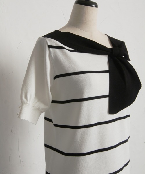 tocco closet(トッコ クローゼット)の「【ZOZO限定】袖パールアシンメトリーリボンニットトップス(ニット/セーター・レディース・オフホワイト/ネイビー/ホワイト×ブラック/その他/ピンク/ブルー・M)」の9枚目の写真