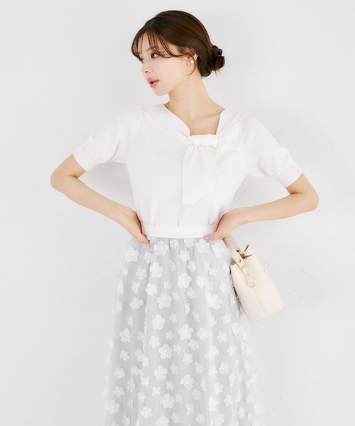 tocco closet(トッコ クローゼット)の「【ZOZO限定】袖パールアシンメトリーリボンニットトップス(ニット/セーター・レディース・オフホワイト/ネイビー/ホワイト×ブラック/その他/ピンク/ブルー・M)」の20枚目の写真