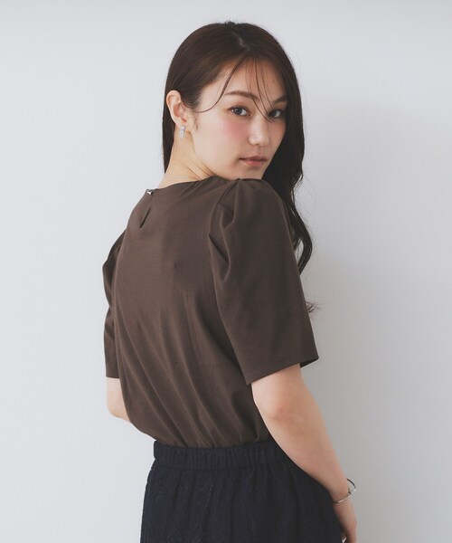 index(インデックス)の「《7色展開/XS-LLサイズ》多機能タックスリーブトップス【汗ジミ防止/吸水速乾/接触冷感/UVケア/洗濯機洗い可】(Tシャツ/カットソー・レディース・ネイビー/ブラウン系その他/ホワイト系5/ナチュラル/ボルドー/チャコール/ブラック系7・40/38/36/42/34)」の16枚目の写真