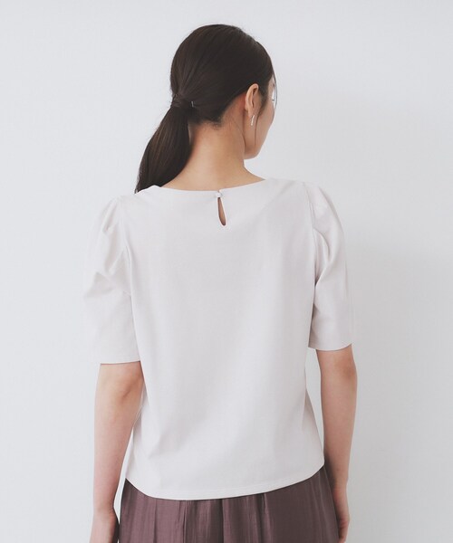 index(インデックス)の「《7色展開/XS-LLサイズ》多機能タックスリーブトップス【汗ジミ防止/吸水速乾/接触冷感/UVケア/洗濯機洗い可】(Tシャツ/カットソー・レディース・ネイビー/ブラウン系その他/ホワイト系5/ナチュラル/ボルドー/チャコール/ブラック系7・40/38/36/42/34)」の11枚目の写真