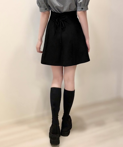 junoah（ジュノア）の「レースアップフレアミニスカート（スカート・レディース・アイボリー/ブラック/チャコール・LARGE/MEDIUM/SMALL）」の7枚目の写真
