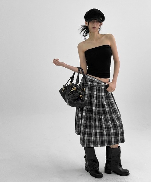BLACKUP（ブラックアップ）の「[MADE] プリーツチェックラップミディスカート（スカート・レディース・グレー/ネイビー・FREE）」の2枚目の写真
