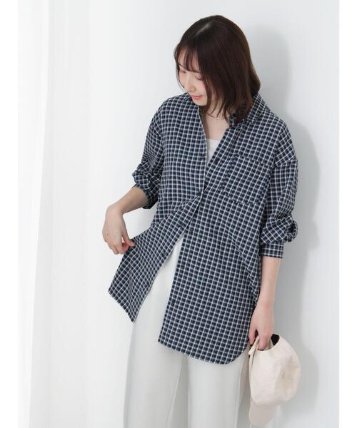 Te chichi TERRASSE(テチチテラス)の「オーバーサイズチェックシャツ(シャツ/ブラウス・レディース・オフホワイト/ネイビー/ブラウン・F)」の3枚目の写真
