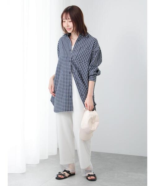 Te chichi TERRASSE(テチチテラス)の「オーバーサイズチェックシャツ(シャツ/ブラウス・レディース・オフホワイト/ネイビー/ブラウン・F)」の5枚目の写真
