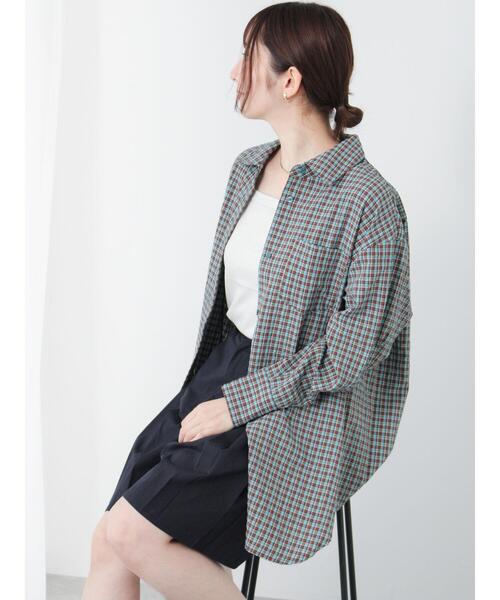 Te chichi TERRASSE(テチチテラス)の「オーバーサイズチェックシャツ(シャツ/ブラウス・レディース・オフホワイト/ネイビー/ブラウン・F)」の9枚目の写真