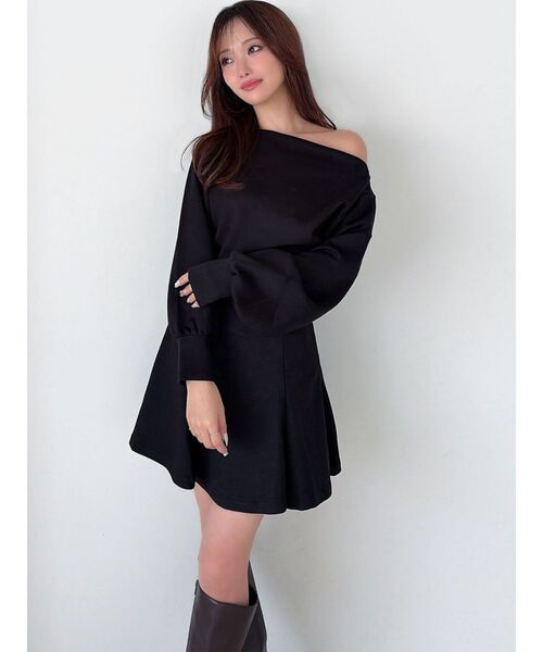 RESEXXY(リゼクシー)の「ワンショルスウェットトップス【セットアップ着用可能】(スウェット・レディース・ホワイト/グレー/ブラック・FREE)」の6枚目の写真