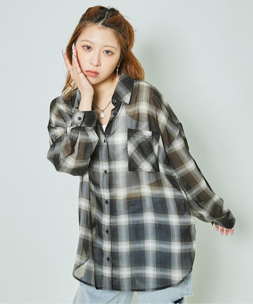 GORGE(ゴージ)の「《シアーチェック×ゆるシルエット》抜け感シャツ(シャツ/ブラウス・レディース・ベージュ/ブラック/オフホワイト・F)」の3枚目の写真