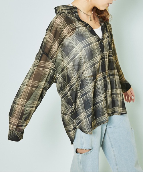 GORGE(ゴージ)の「《シアーチェック×ゆるシルエット》抜け感シャツ(シャツ/ブラウス・レディース・ベージュ/ブラック/オフホワイト・F)」の6枚目の写真