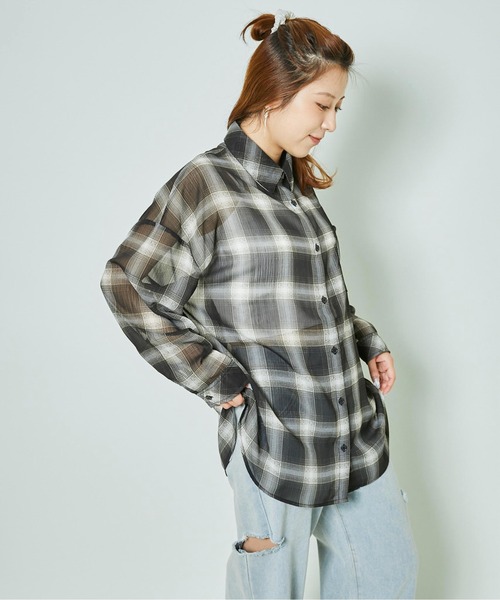 GORGE(ゴージ)の「《シアーチェック×ゆるシルエット》抜け感シャツ(シャツ/ブラウス・レディース・ベージュ/ブラック/オフホワイト・F)」の9枚目の写真