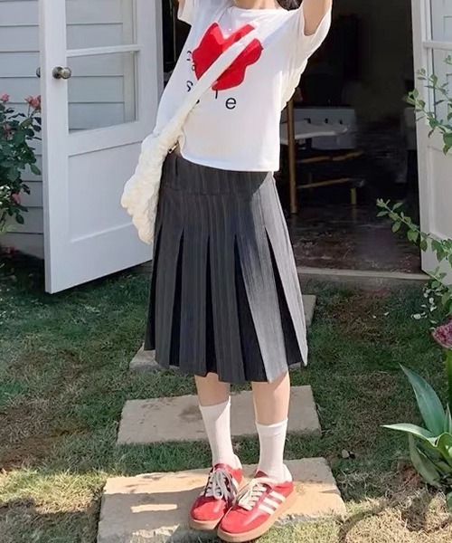 gossip!ロサンゼルス(ゴシップロサンゼルス)の「スクールガール風プリーツスカート(スカート・レディース・グレー・M/L/S)」の4枚目の写真
