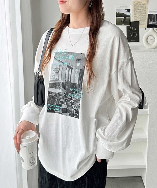 GeeRA(ジーラ)の「アソートデザインフォトプリントロンT(Tシャツ/カットソー・レディース・ホワイト系その他/チャコール/オフホワイト/グレー系その他・MEDIUM/LARGE)」の9枚目の写真