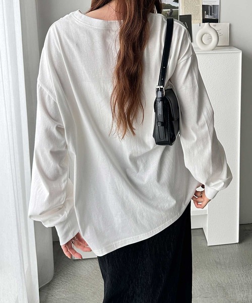 GeeRA(ジーラ)の「アソートデザインフォトプリントロンT(Tシャツ/カットソー・レディース・ホワイト系その他/チャコール/オフホワイト/グレー系その他・MEDIUM/LARGE)」の11枚目の写真