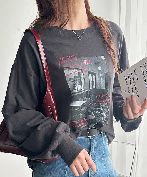 GeeRA(ジーラ)の「アソートデザインフォトプリントロンT(Tシャツ/カットソー・レディース・ホワイト系その他/チャコール/オフホワイト/グレー系その他・MEDIUM/LARGE)」の19枚目の写真