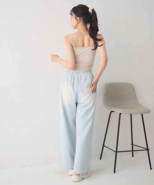 RETRO GIRL（レトロガール）の「【新色追加】カップ付クロップドキャミ（キャミソール・レディース・シルバー/オフホワイト/ブラウン系その他/ブラック/ライトグレー/ブラウン・FREE）」の8枚目の写真