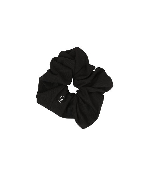 CLANE(クラネ)の「LOGO SCRUNCHIE(シュシュ・レディース・ホワイト/ブラック/グレー・FREE)」の3枚目の写真