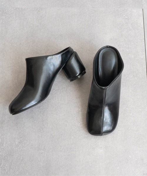 Fabby fabby（ファビィーファビィー）の「オブリークトゥサボヒールサンダル（サンダル・レディース・ブラック系その他/ブラウン系その他/ホワイト系その他・SMALL/MEDIUM/LARGE）」の5枚目の写真