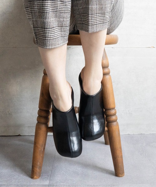 Fabby fabby（ファビィーファビィー）の「オブリークトゥサボヒールサンダル（サンダル・レディース・ブラック系その他/ブラウン系その他/ホワイト系その他・SMALL/MEDIUM/LARGE）」の19枚目の写真