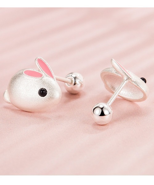 Coo+i(クーイ)の「雪うさぎシルバーピアス(ピアス(両耳用)・レディース・シルバー・FREE)」の5枚目の写真