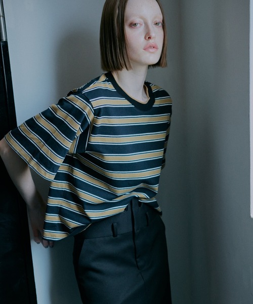 LE CIEL BLEU（ルシェルブルー）の「リラックスフィットストライプTシャツ / Relaxed Fit Striped T-Shirt（Tシャツ/カットソー・レディース・ターコイズブルー/ブラック/ライトブルー/グリーン・36）」の2枚目の写真