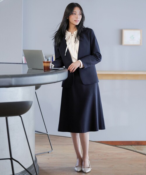 ANY SIS（エニィスィス）の「ビューティサーモ2WAYストレッチ フレアスカート（スカート・レディース・ベージュ系/ネイビー系/ブラック系・LARGE/MEDIUM/SMALL）」の3枚目の写真