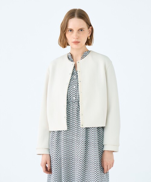 BALLSEY（ボールジィ）の「リップルダンボール ライトクルーネックジャケット（ノーカラージャケット・レディース・ライトベージュ/ネイビー・36）」の4枚目の写真