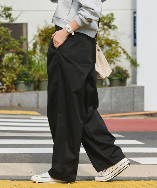 ハイウエストワイドイージータックカーブパンツ〈マシンウォッシャブル