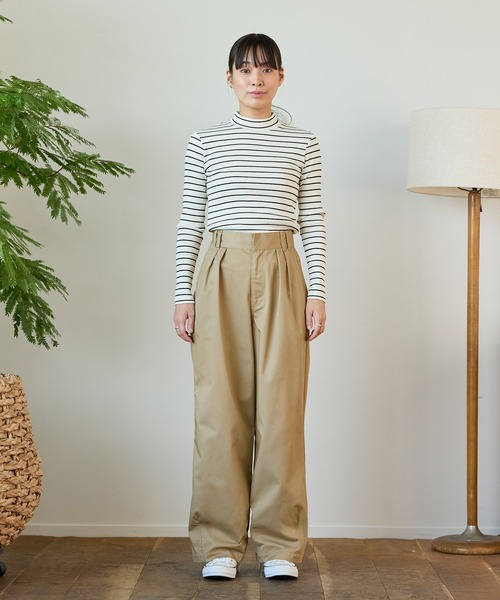THE CRAFT CREW PRODUCTS(ザクラフトクループロダクツ)の「ハイウエストワイドイージータックカーブパンツ〈マシンウォッシャブル〉【THE CRAFT CREW PRODUCTS】(チノパンツ・レディース・ブラック/カーキ/チャコールグレー/ベージュ/ネイビー・S/M/L)」の6枚目の写真