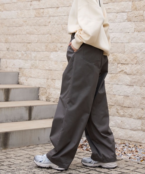 ハイウエストワイドイージータックカーブパンツ〈マシンウォッシャブル