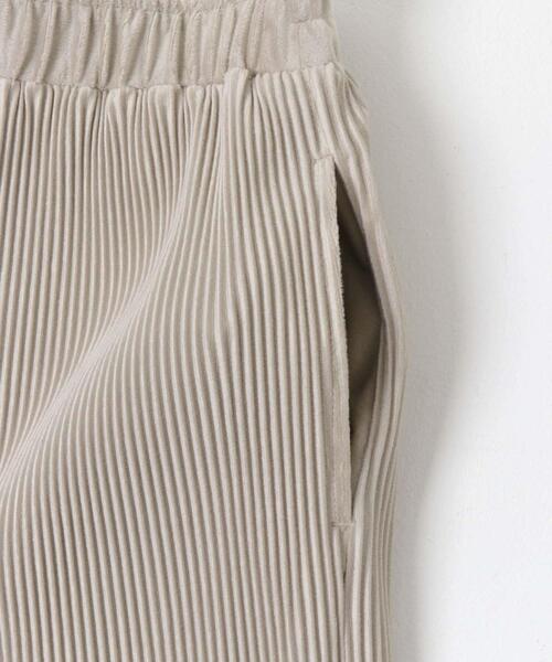 ITEMS URBANRESEARCH(アイテムズ アーバンリサーチ)の「プリーツシャーリングパンツ(その他パンツ・レディース・ブラック/グレー系その他/ブラウン・FREE)」の17枚目の写真