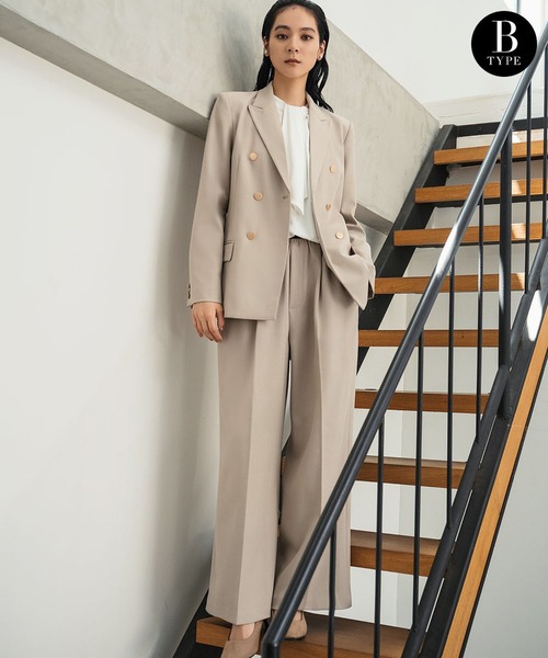 Flolia（フロリア）の「【パンツタイプが選べる】テーラードジャケット テーパードパンツ ワイドパンツ セットアップ スーツ フォーマル セレモニー 卒業式 卒園式 入学式 入園式 ママスーツ ビジネス 七五三 ママ 母親【洗える】《着用動画あり》（スーツセット・レディース・ベージュ/ネイビー/ベージュ系その他/ブラック/ブラック系その他/ネイビー系・S/M/L/2L）」の4枚目の写真