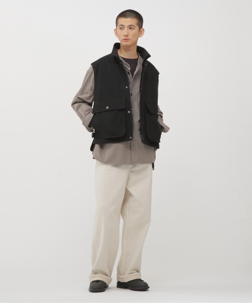 MHL.（エムエイチエル）の「SOFT HOPSACK（シャツ/ブラウス・メンズ・グレー/オフホワイト/セージグリーン・MEDIUM/LARGE/SMALL/X-LARGE）」の11枚目の写真