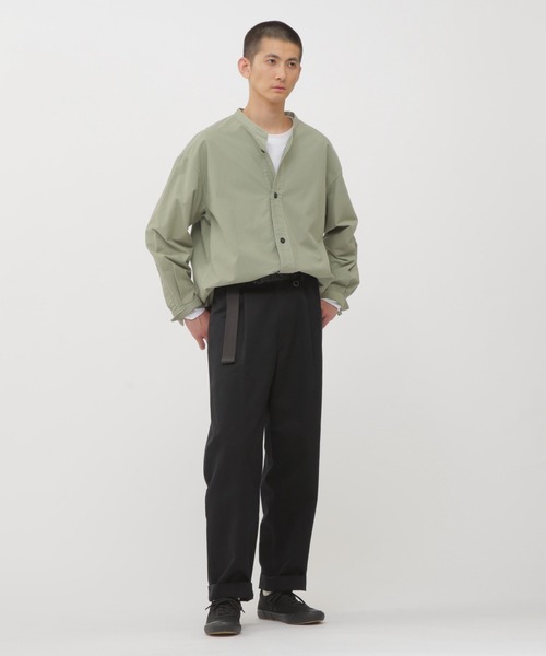 MHL.（エムエイチエル）の「SOFT HOPSACK（シャツ/ブラウス・メンズ・グレー/オフホワイト/セージグリーン・MEDIUM/LARGE/SMALL/X-LARGE）」の14枚目の写真
