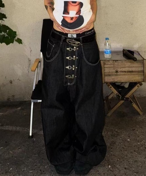 FreeZone（フリーゾーン）の「メタルバックルデザイン デニムワイドパンツ（デニムパンツ・メンズ・ダークブルー・L/M/S）」の22枚目の写真