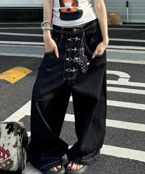 FreeZone（フリーゾーン）の「メタルバックルデザイン デニムワイドパンツ（デニムパンツ・メンズ・ダークブルー・L/M/S）」の11枚目の写真