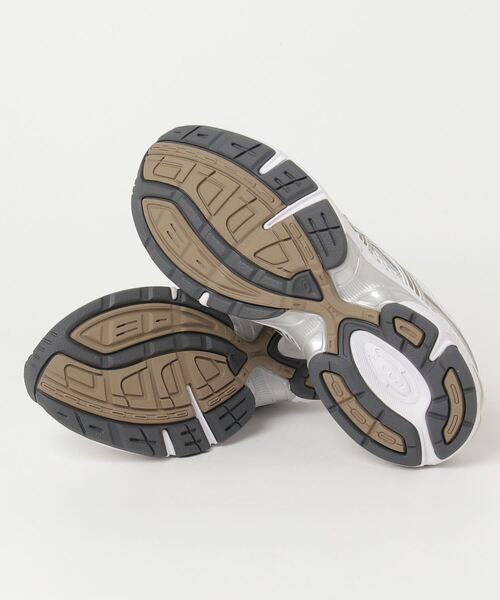 ASICS(アシックス)の「GEL-1130 / ゲル1130(スニーカー・メンズ・ホワイト×グレー・23/24/25/26/27/28/23.5/29/28.5/25.5/26.5/27.5/24.5)」の10枚目の写真