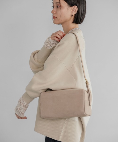 A part by（アパートバイ）の「リアルスウェードバッグ（ショルダーバッグ・レディース・ライトベージュ/ブラウン・FREE）」の2枚目の写真