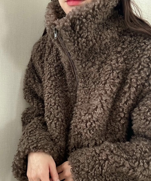 LAUIR(ラウアー)の「ショート丈ボアブルゾン(ブルゾン・レディース・グレー/モカ/ダークブラウン・X-LARGE/LARGE/MEDIUM)」の14枚目の写真