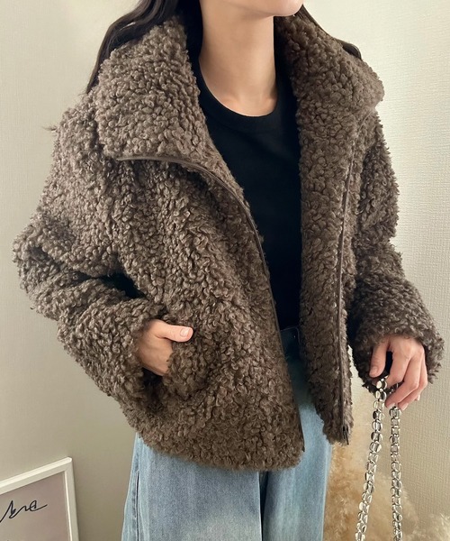 LAUIR(ラウアー)の「ショート丈ボアブルゾン(ブルゾン・レディース・グレー/モカ/ダークブラウン・X-LARGE/LARGE/MEDIUM)」の15枚目の写真