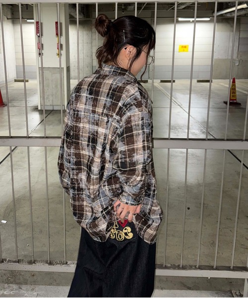 sedacle(セダクル)の「ラインストーンシャツ(シャツ/ブラウス・メンズ・グレー/ブルー/ブラック/ブラウン/ダークブラウン/グリーン/ベージュ・FREE)」の18枚目の写真