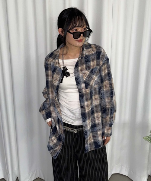 sedacle(セダクル)の「ラインストーンシャツ(シャツ/ブラウス・メンズ・グレー/ブルー/ブラック/ブラウン/ダークブラウン/グリーン/ベージュ・FREE)」の12枚目の写真