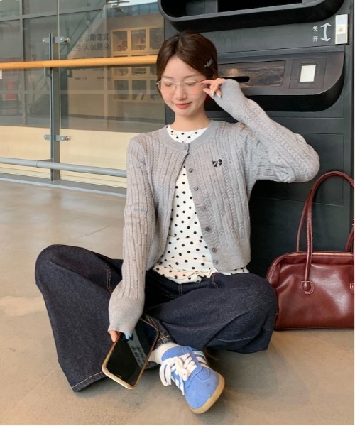 gossip！ロサンゼルス（ゴシップロサンゼルス）の「ドット柄にきゅん♪フリルカットソー（長袖  Y2K（Tシャツ/カットソー・レディース・ドット・FREE）」の6枚目の写真