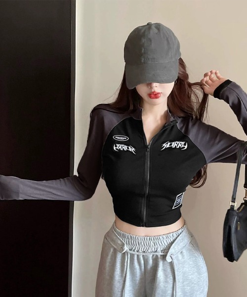 Miniministore(ミニミニストア)の「ロゴジップアップ クロップドトップス長袖(Tシャツ/カットソー・レディース・ブラック×グレー/ホワイト×ブラック・FREE)」の15枚目の写真