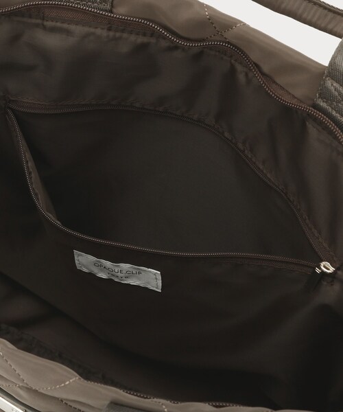 OPAQUE.CLIP(オペークドットクリップ)の「【A4サイズ対応】ダイヤキルティングスクエアビッグトートバッグ(トートバッグ・レディース・ブラウン系その他/ブラック・00)」の15枚目の写真