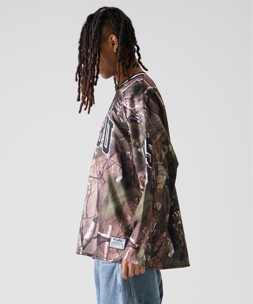 FUBU（ フブ）の「FUBU フブ ブランド ロゴ ナンバー ワッペン Vネック 長袖 ホッケーシャツ ゲームシャツ（Tシャツ/カットソー・メンズ・ブラウン/グレー・M/XL/L/XXL）」の18枚目の写真