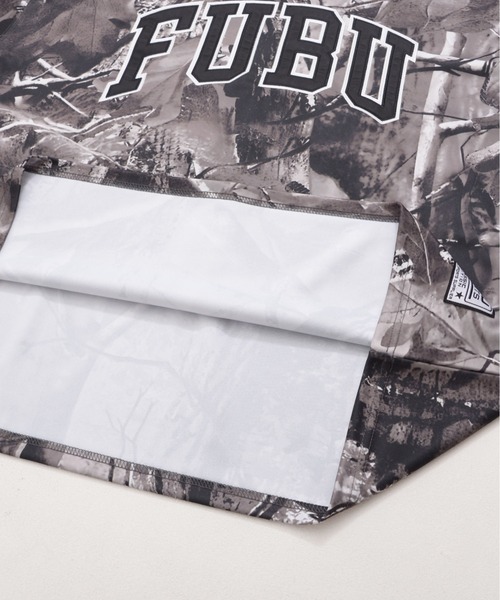 FUBU（ フブ）の「FUBU フブ ブランド ロゴ ナンバー ワッペン Vネック 長袖 ホッケーシャツ ゲームシャツ（Tシャツ/カットソー・メンズ・ブラウン/グレー・M/XL/L/XXL）」の12枚目の写真