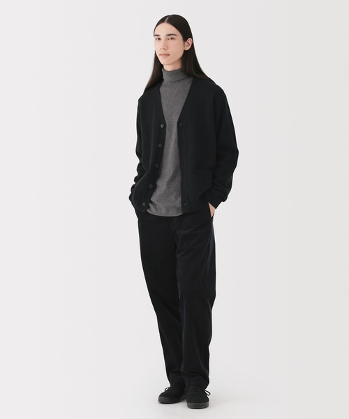 無印良品（ムジルシリョウヒン）の「紳士　洗えるウールミドルゲージＶネックカーディガン（カーディガン/ボレロ・メンズ・チャコールグレー/ブラック・S/M/L/XL）」の3枚目の写真