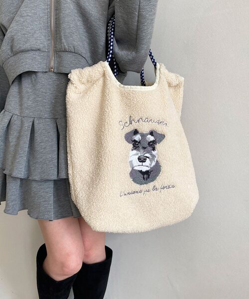 MAJESTIC LEGON(マジェスティックレゴン)の「アニマル刺繍ボアトートバッグ(トートバッグ・レディース・アイボリー/ピンク/ブラウン・FREE)」の5枚目の写真